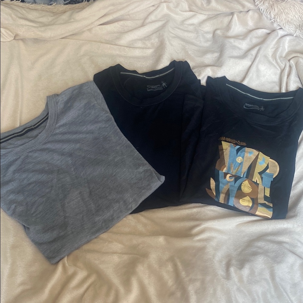 Set of Three Smartwool T-Shirts in Gray, Black, and Graphic Design